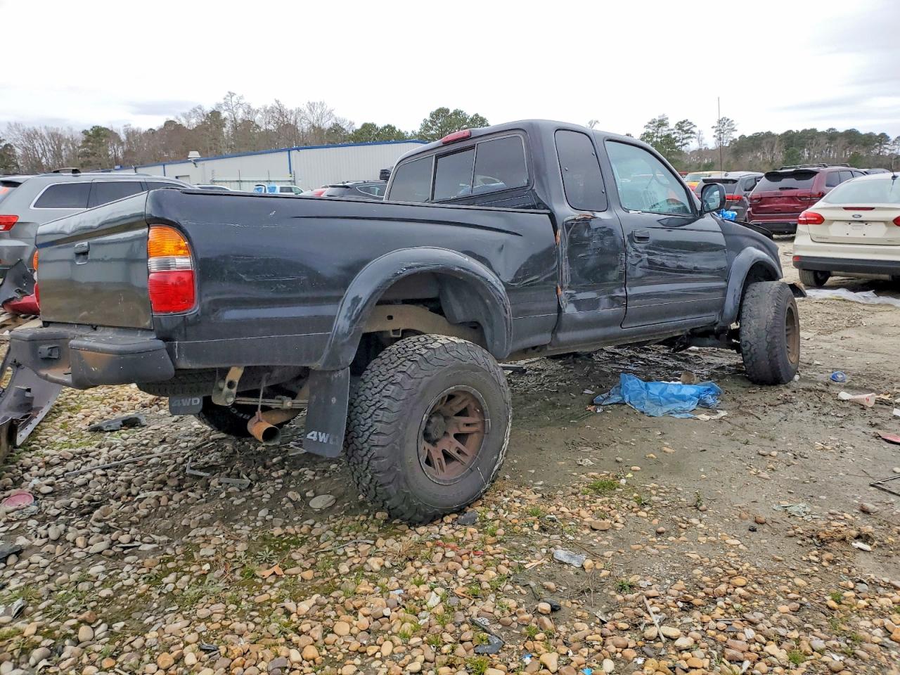 2002 TOYOTA TACOMA XTRACAB photo 3
