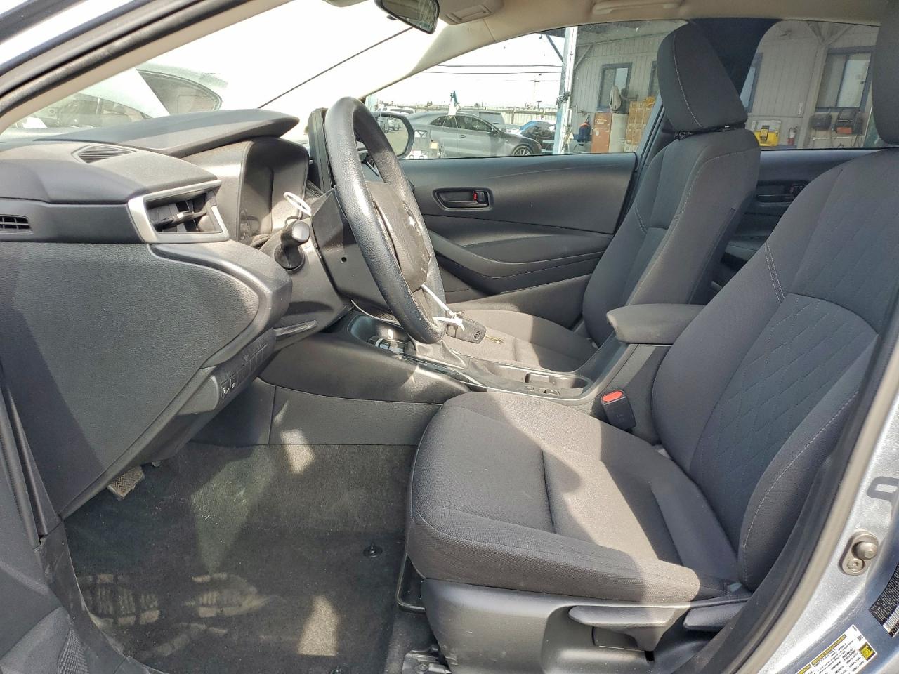 2023 TOYOTA COROLLA LE photo 7