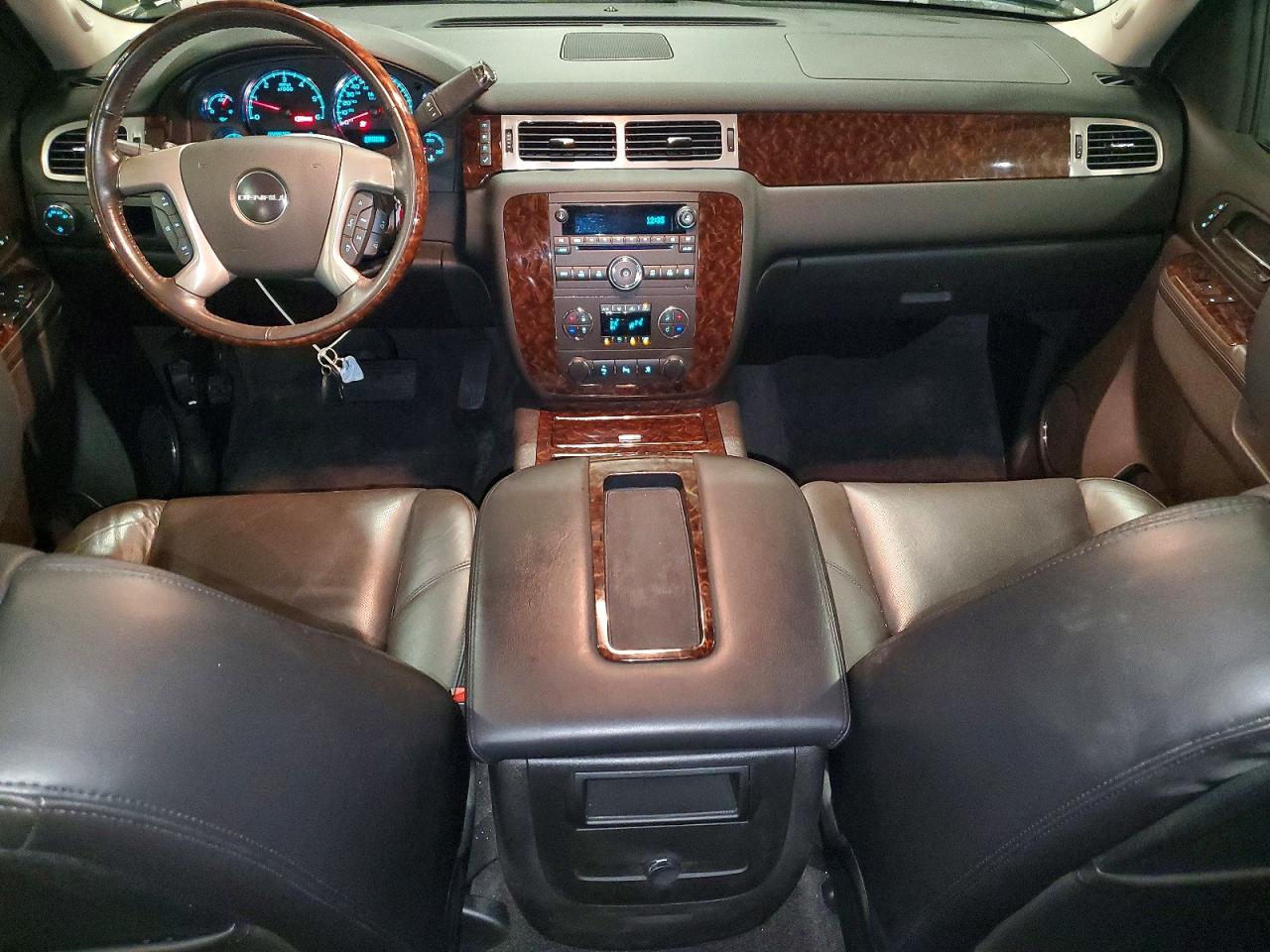2011 GMC SIERRA K1500 DENALI photo 8