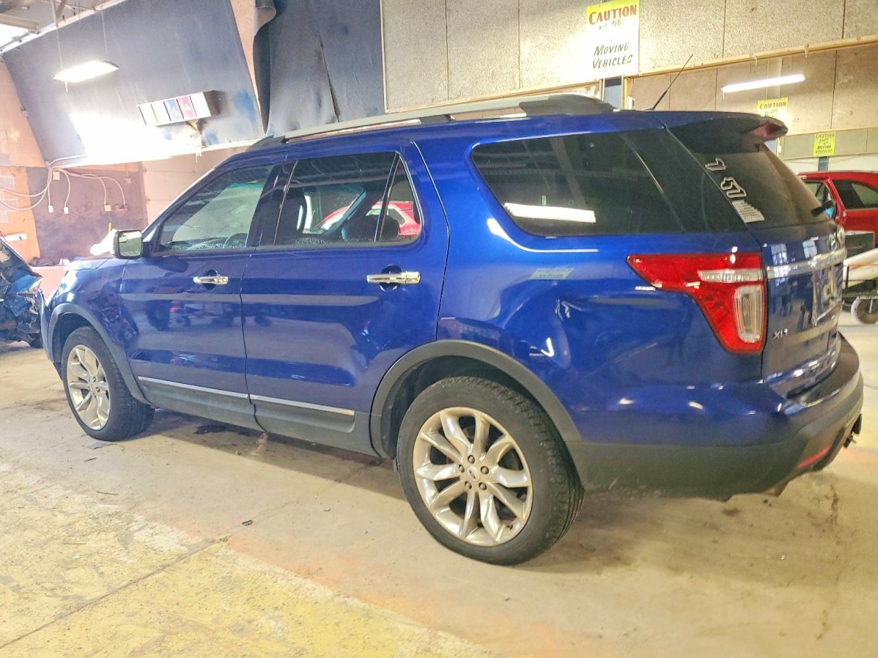 2015 FORD EXPLORER XLT photo 2