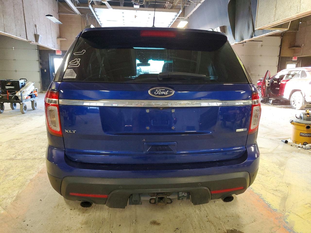 2015 FORD EXPLORER XLT photo 6