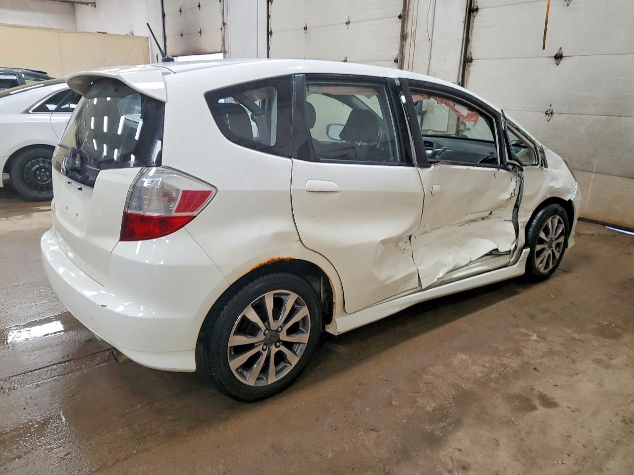 2013 HONDA FIT SPORT photo 3