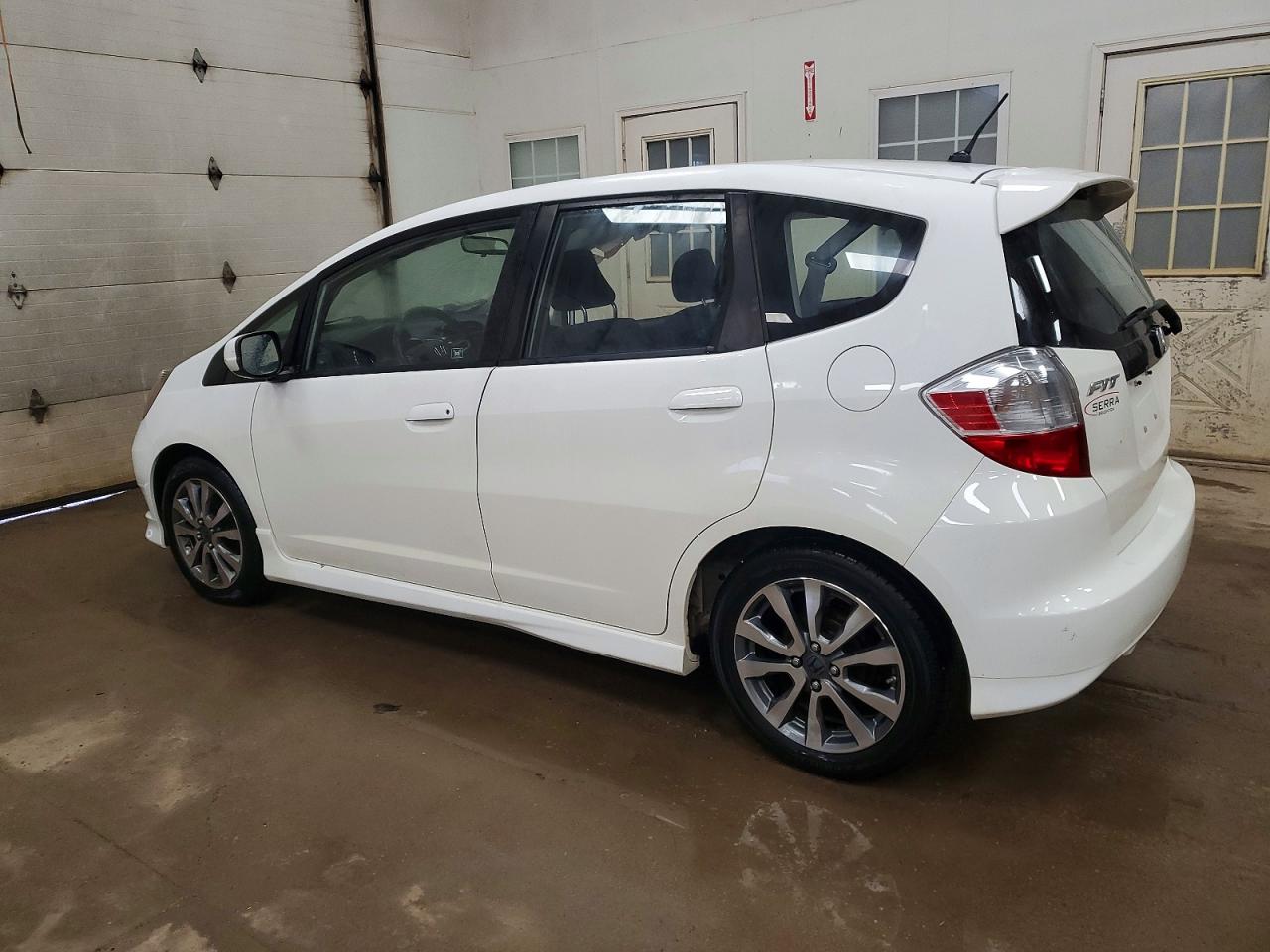 2013 HONDA FIT SPORT photo 2