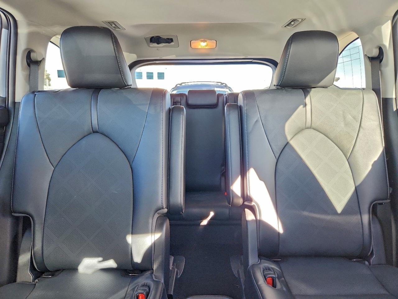 2022 TOYOTA HIGHLANDER PLATINUM photo 10