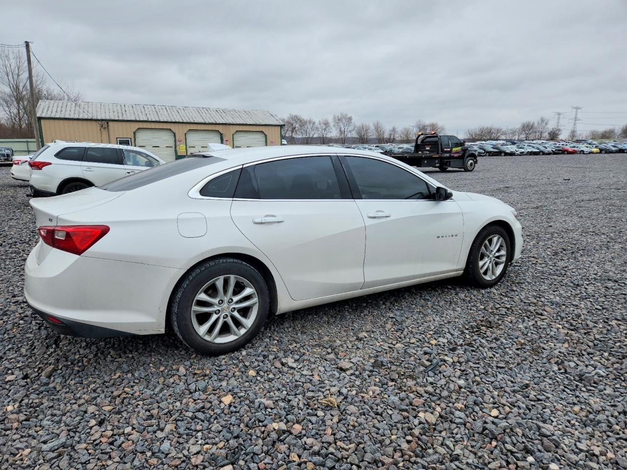 2018 CHEVROLET MALIBU LT photo 5
