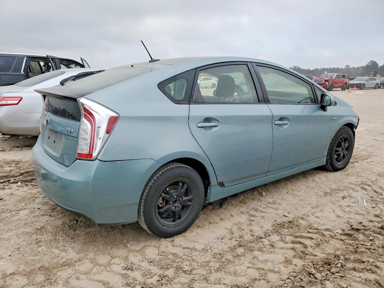2012 TOYOTA PRIUS photo 3