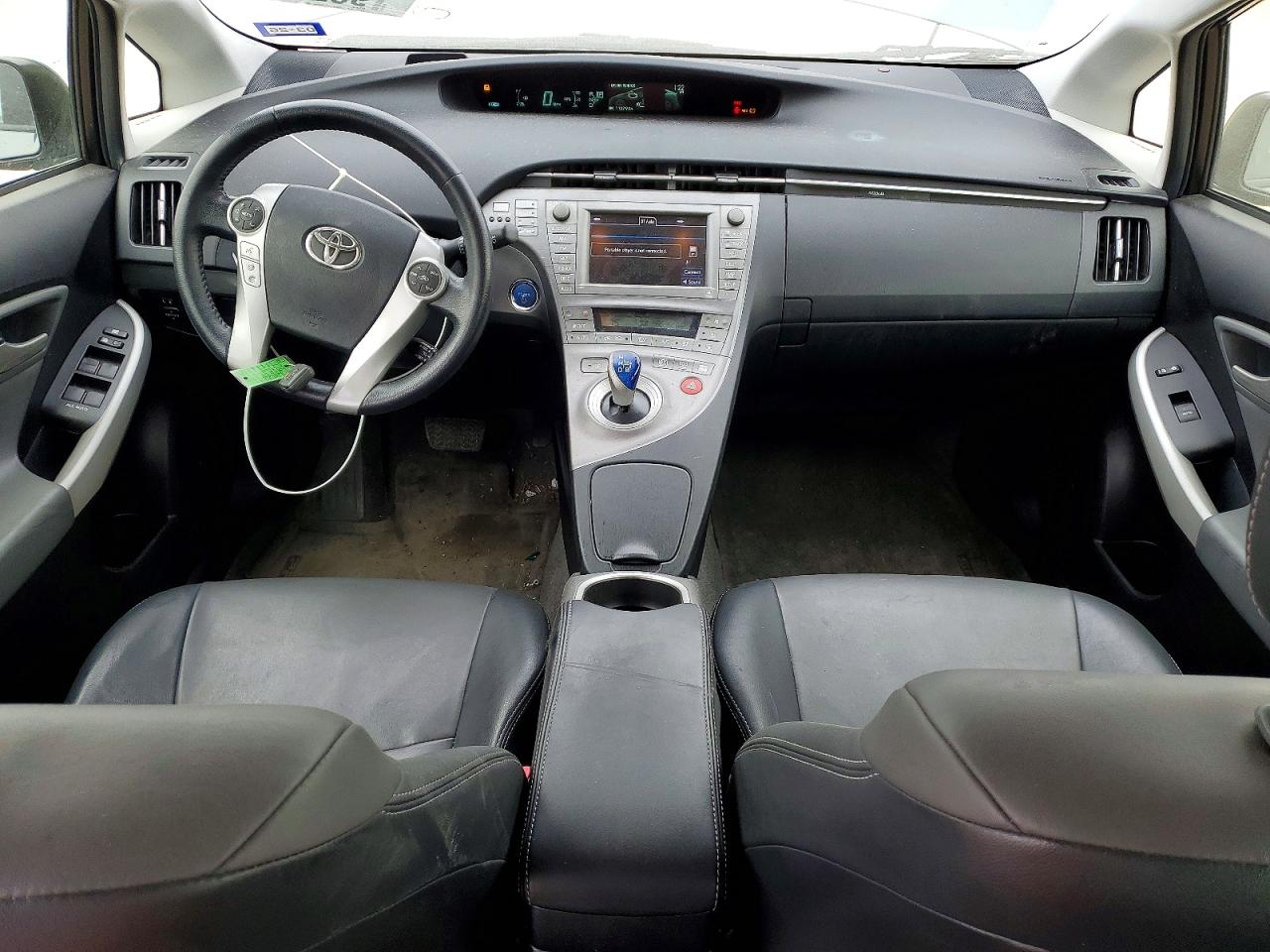 2012 TOYOTA PRIUS photo 8