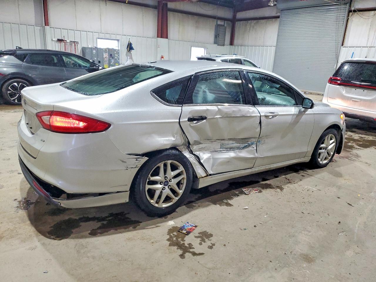 2013 FORD FUSION SE photo 3