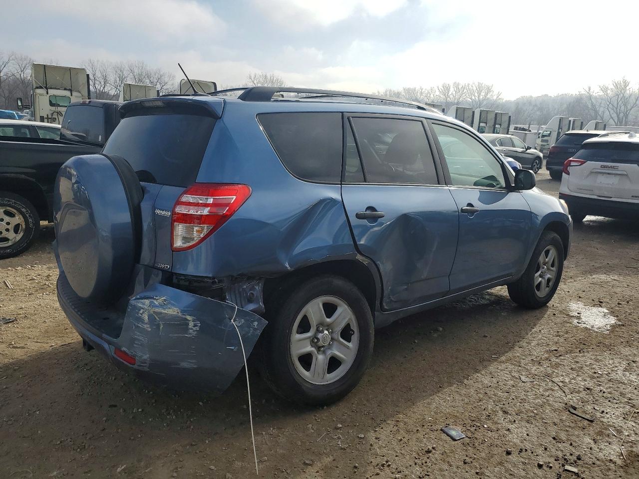 2012 TOYOTA RAV4 photo 3