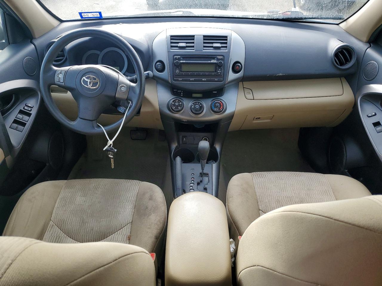 2012 TOYOTA RAV4 photo 8