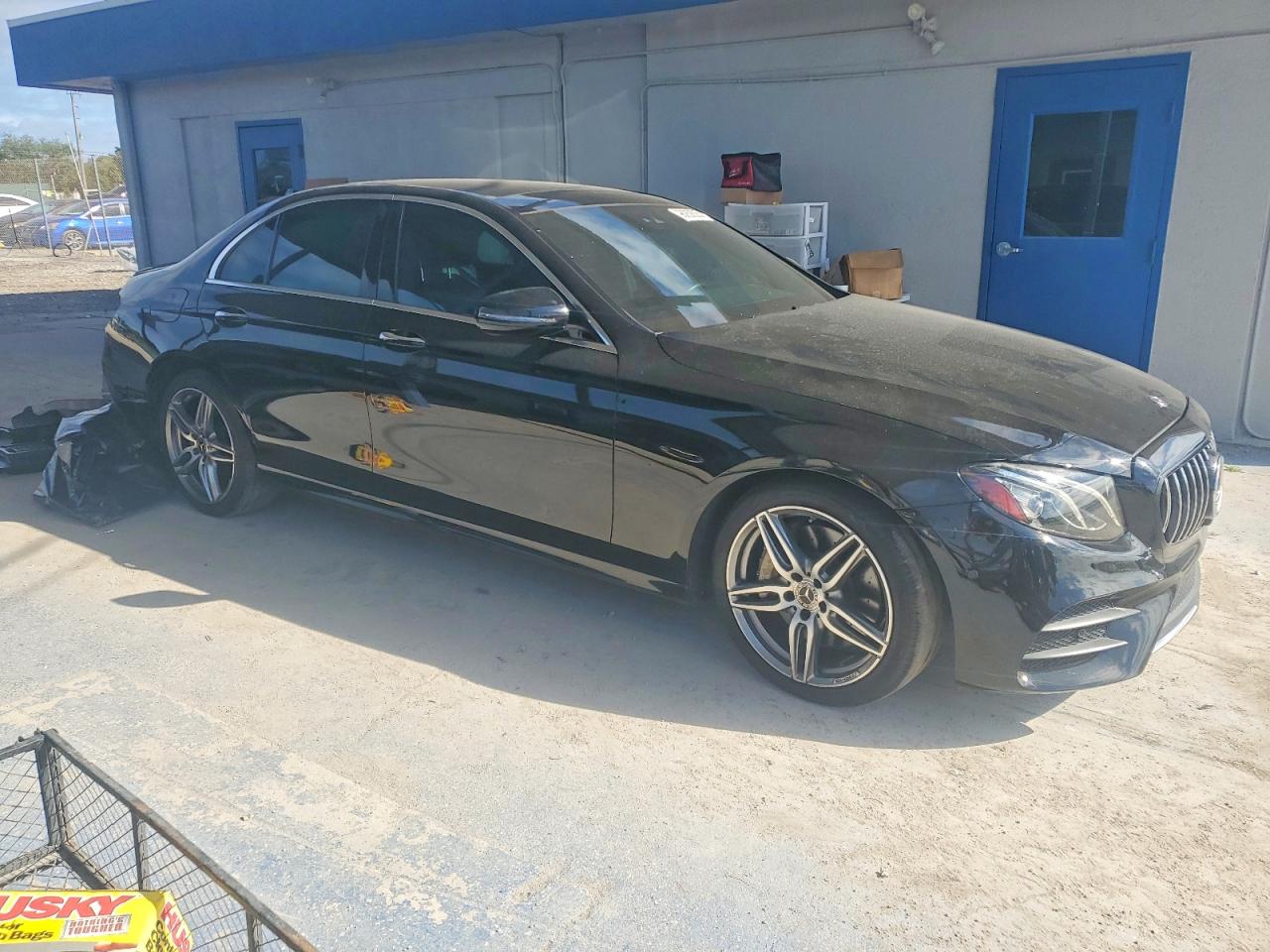 2018 MERCEDES-BENZ E 300 photo 4
