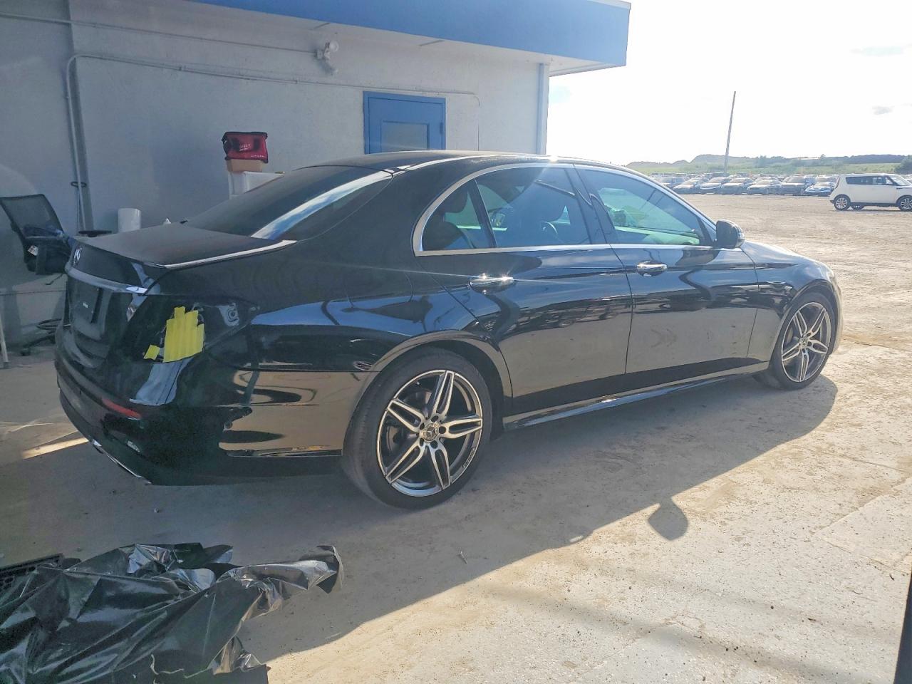 2018 MERCEDES-BENZ E 300 photo 3