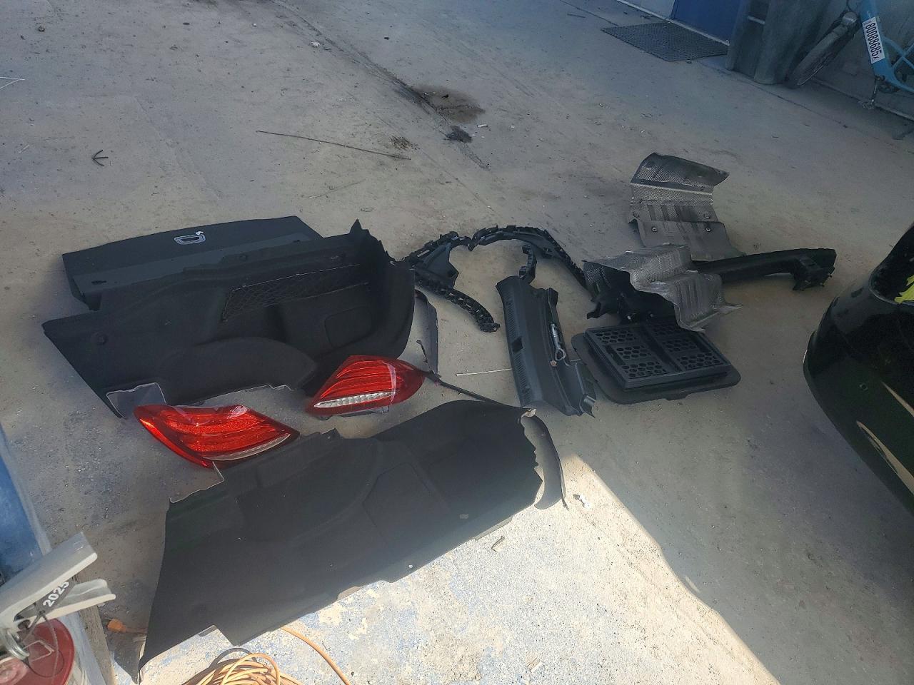 2018 MERCEDES-BENZ E 300 photo 12