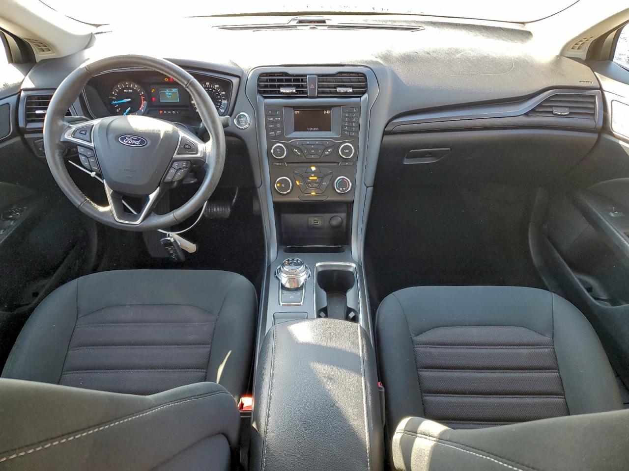 2018 FORD FUSION S photo 8