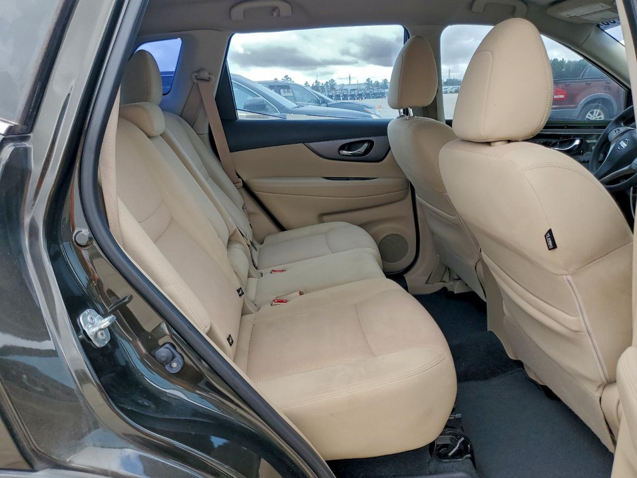 2016 NISSAN ROGUE S photo 11