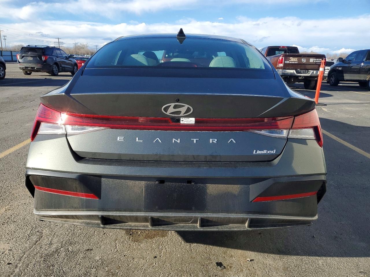 2025 HYUNDAI ELANTRA LIMITED photo 6