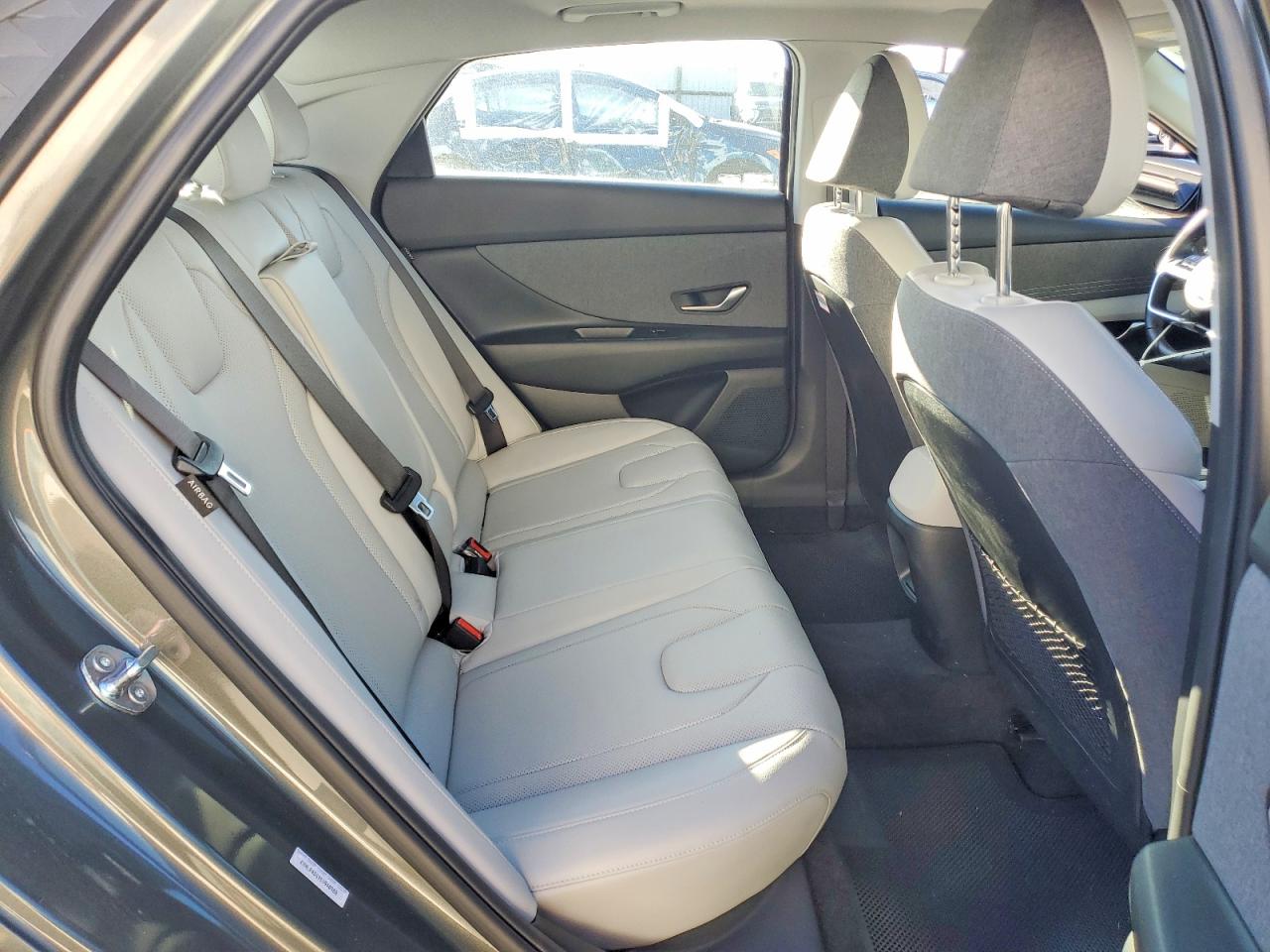 2025 HYUNDAI ELANTRA LIMITED photo 10