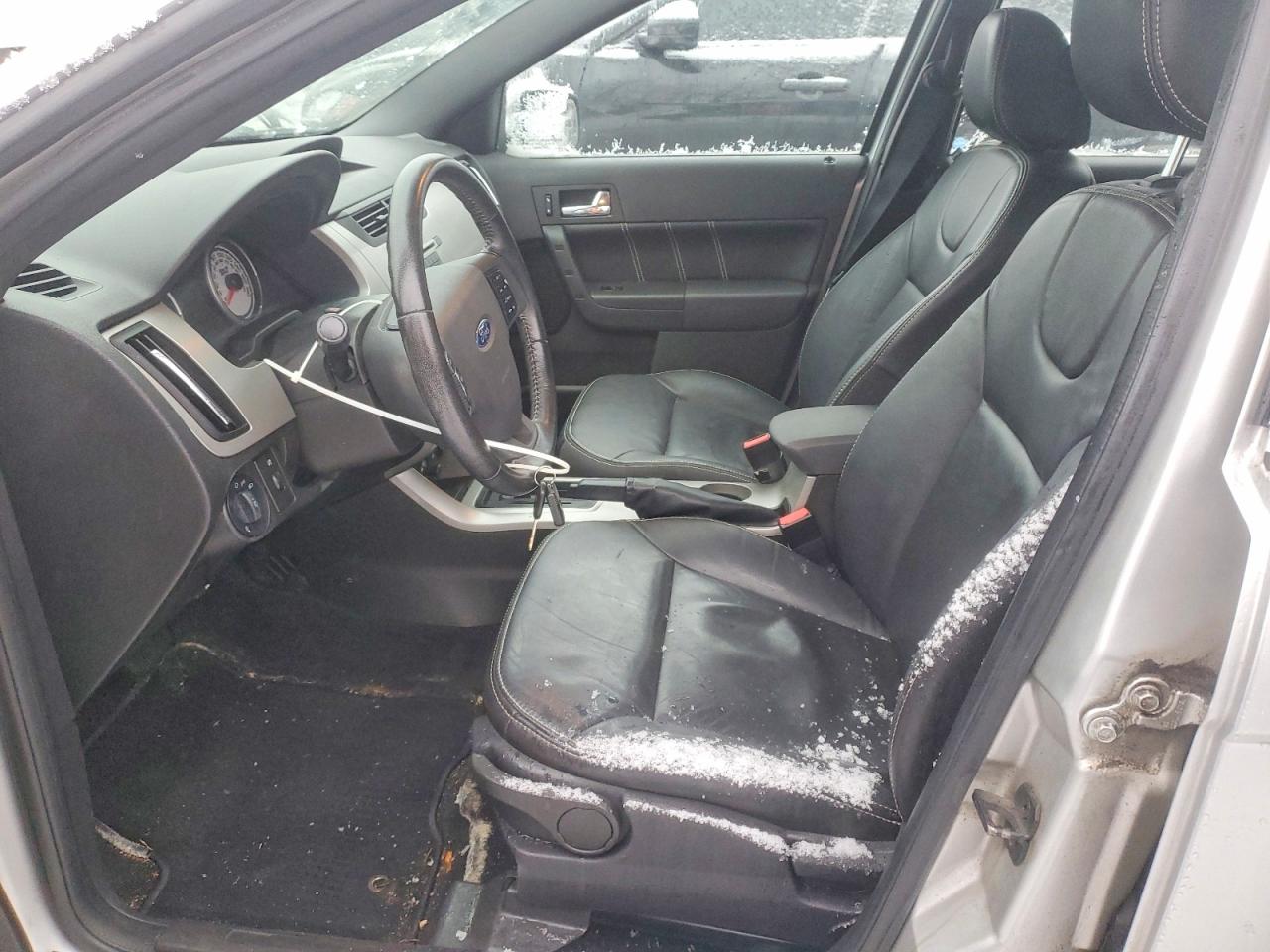 2009 FORD FOCUS SES photo 7