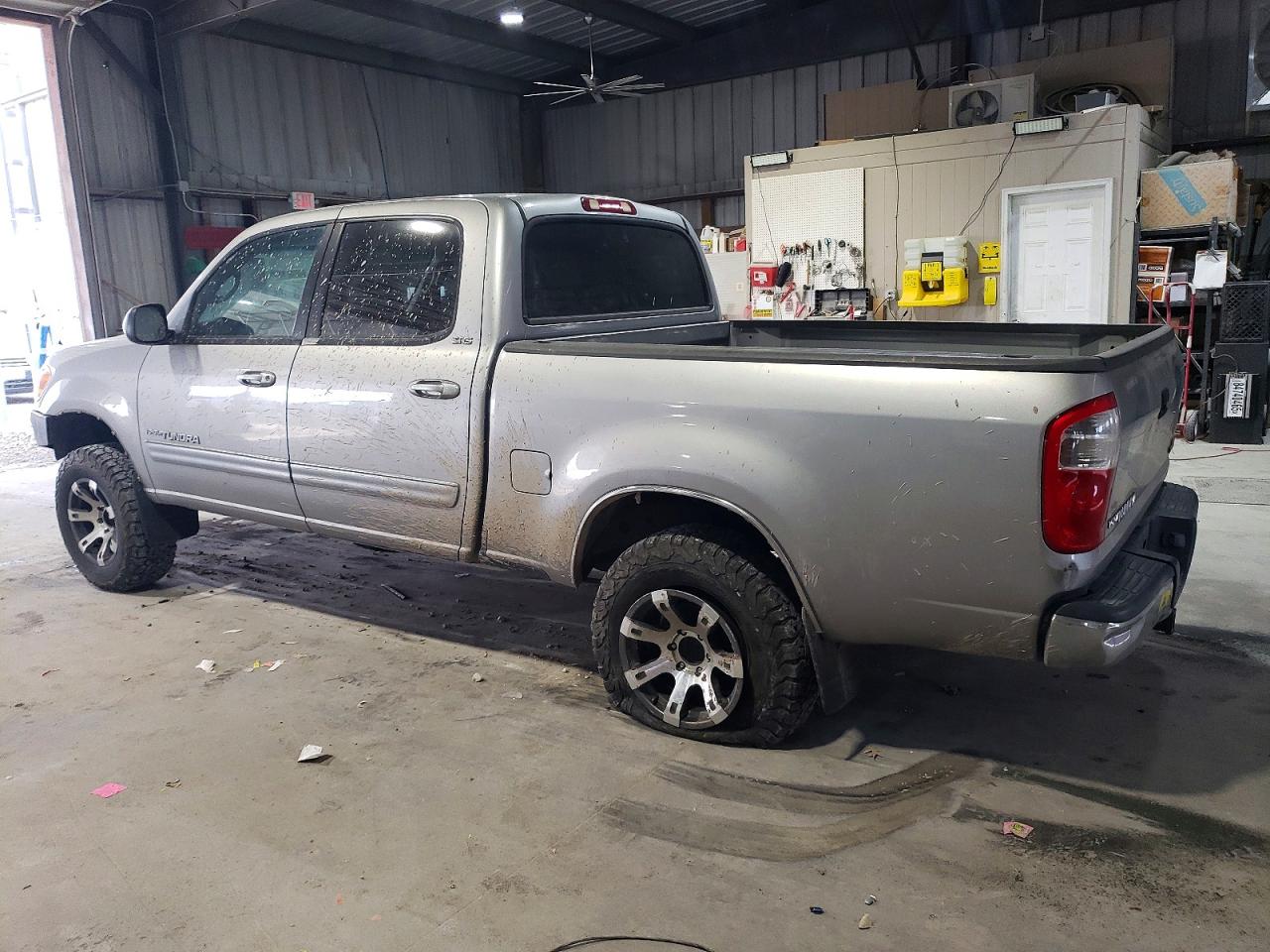 2006 TOYOTA TUNDRA DOUBLE CAB SR5 photo 2