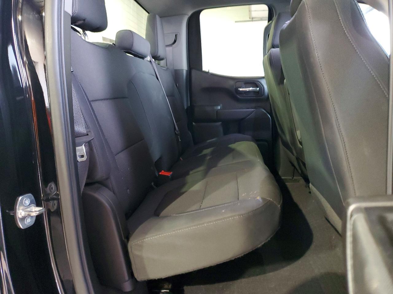 2019 CHEVROLET SILVERADO K1500 CUSTOM photo 10