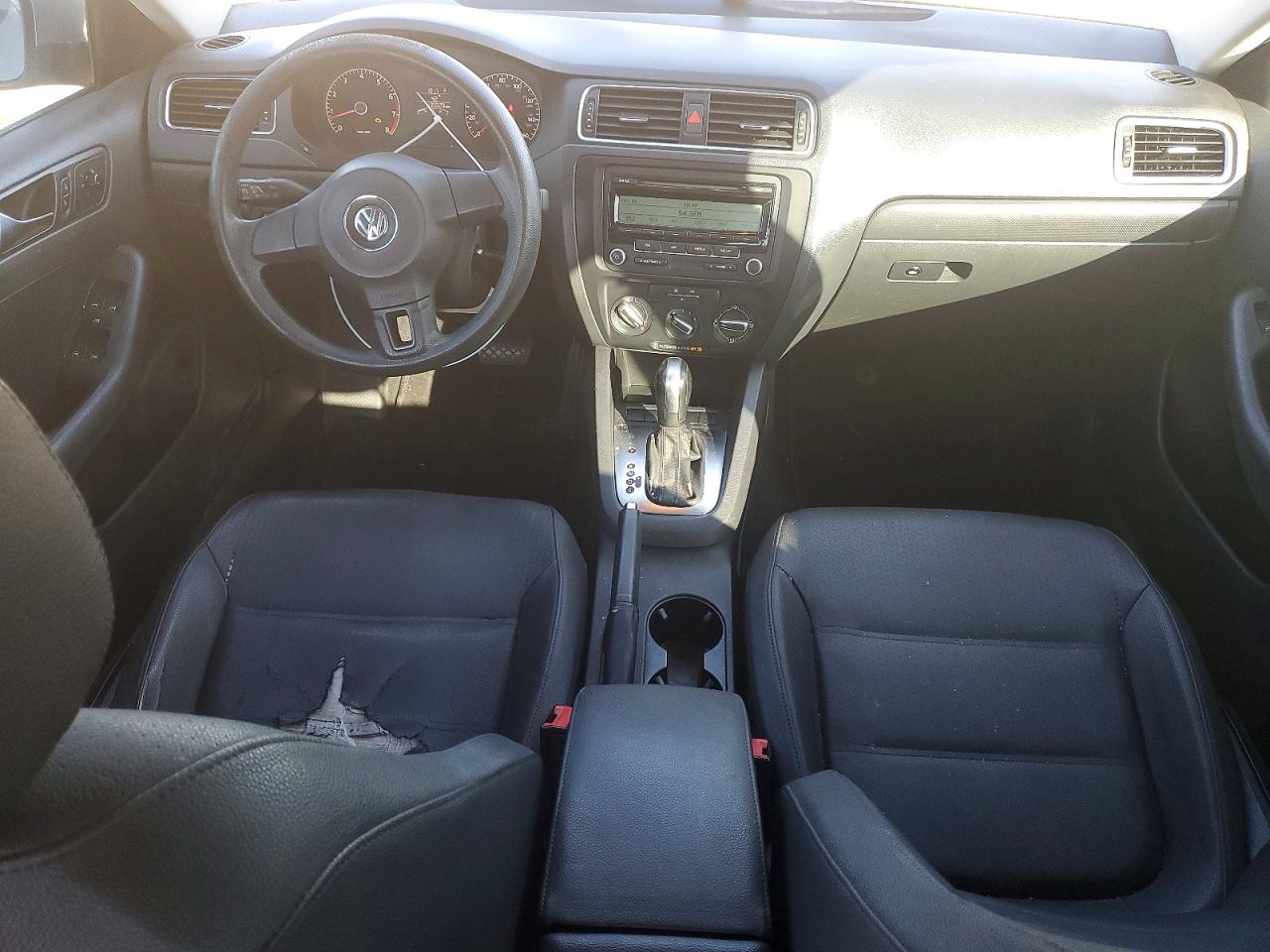 2011 VOLKSWAGEN JETTA SE photo 15