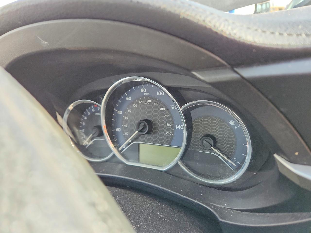2014 TOYOTA COROLLA L photo 9