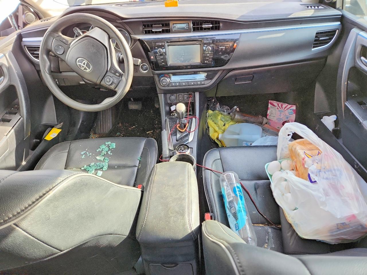 2014 TOYOTA COROLLA L photo 8