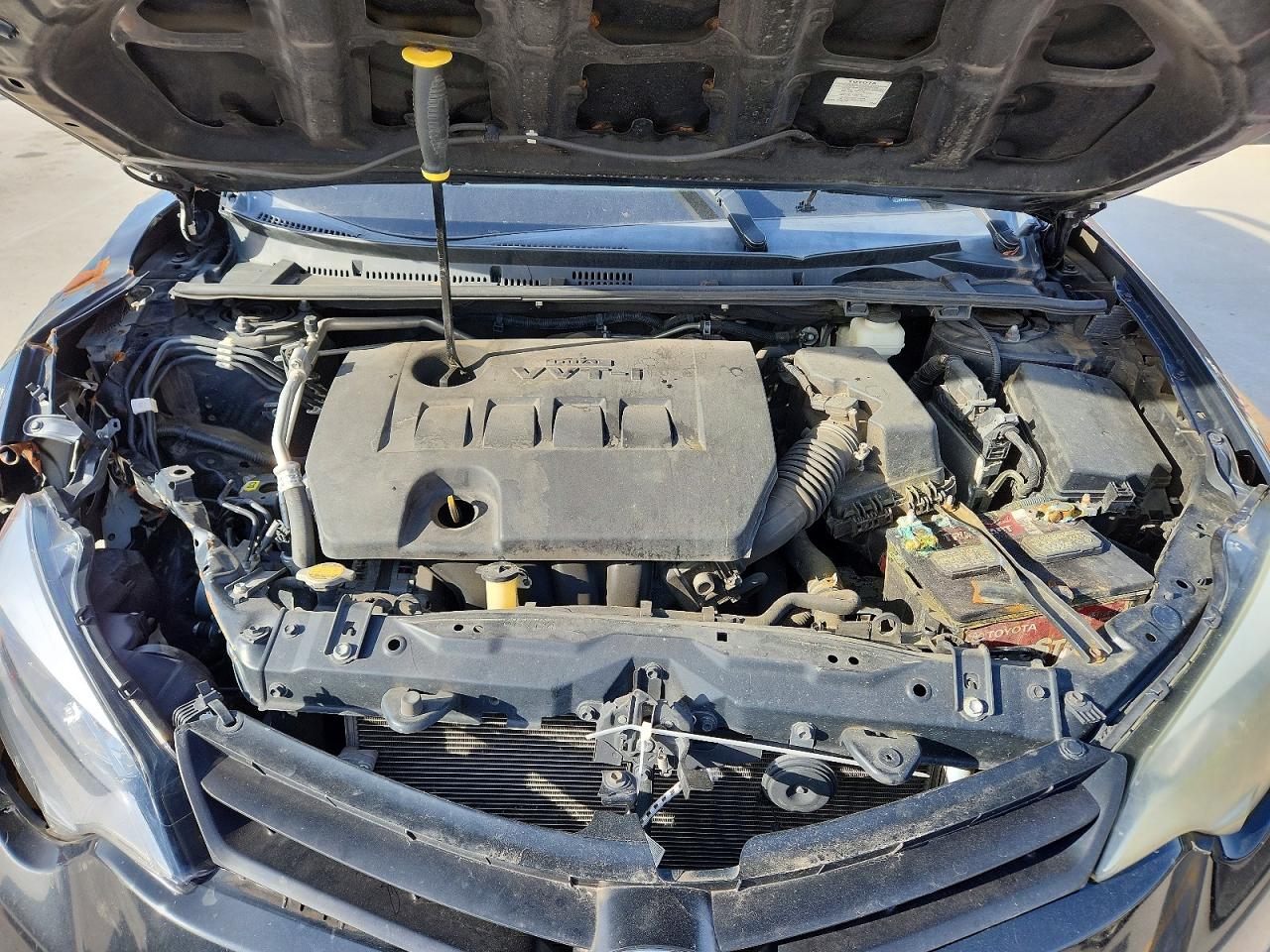2014 TOYOTA COROLLA L photo 11