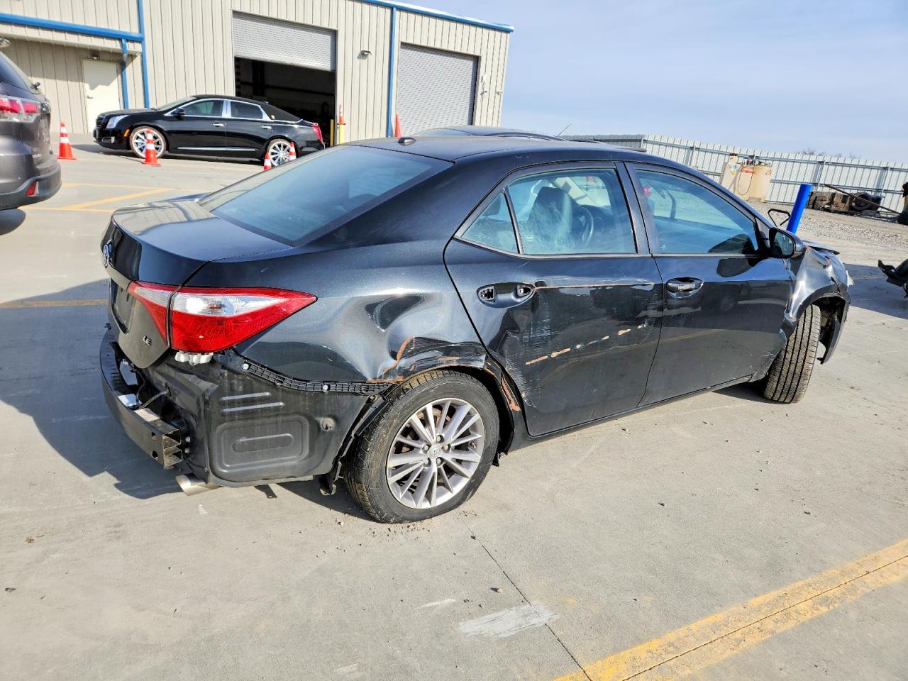 2014 TOYOTA COROLLA L photo 3