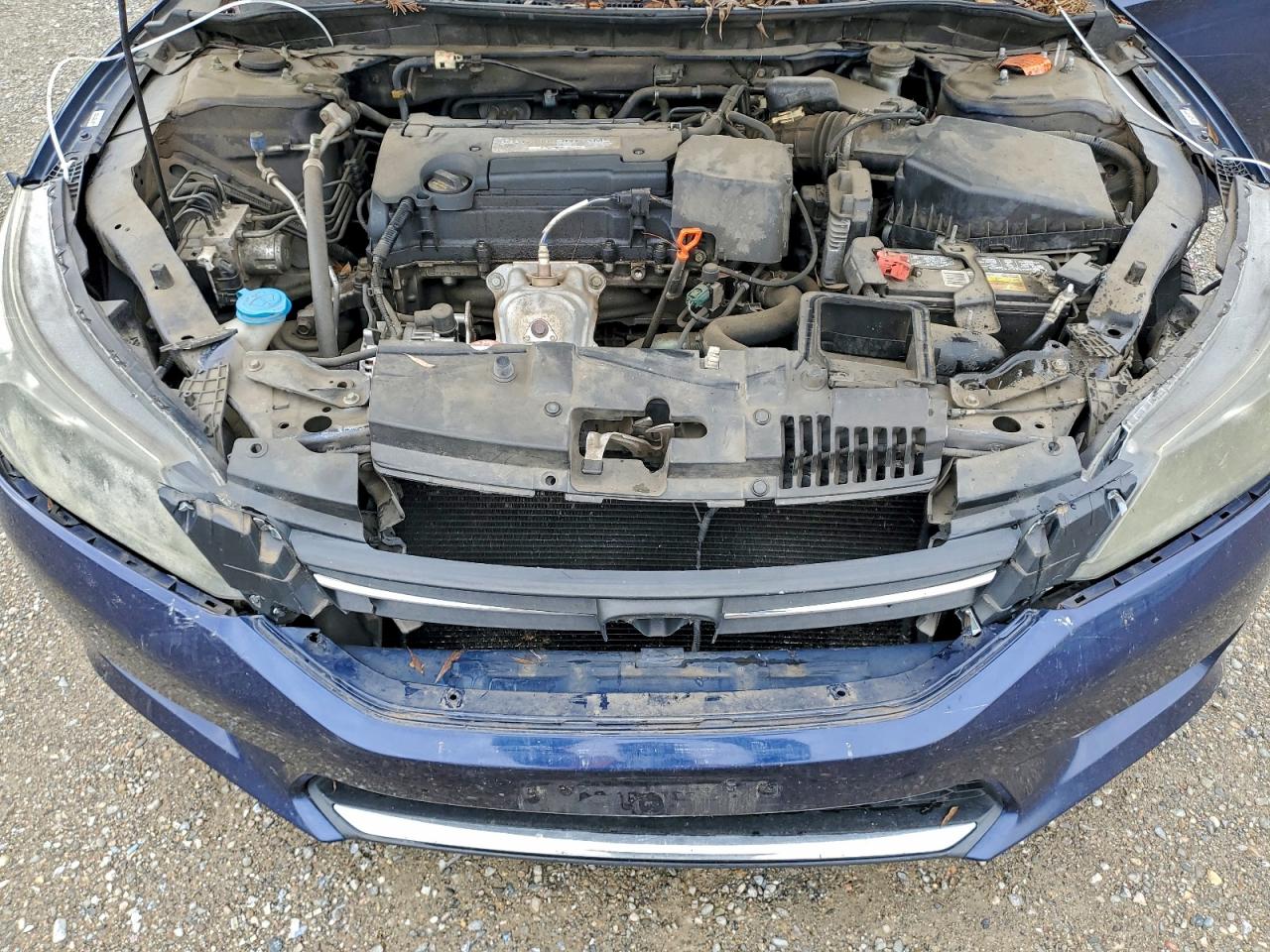 2015 HONDA ACCORD LX photo 11
