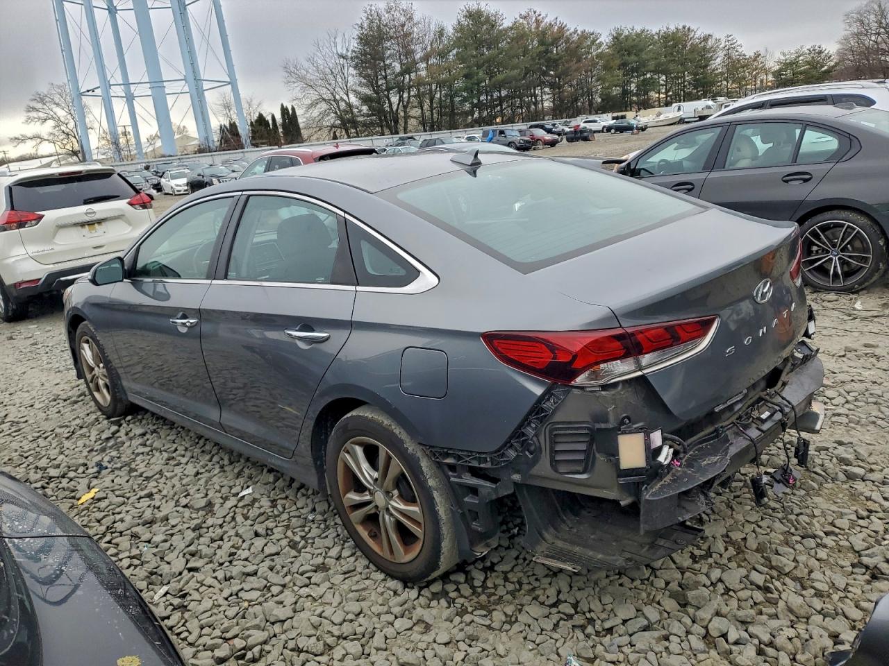 2018 HYUNDAI SONATA SPORT photo 2