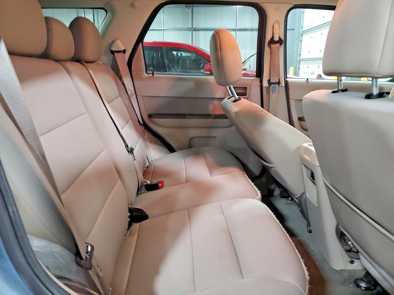 2011 FORD ESCAPE XLT photo 11