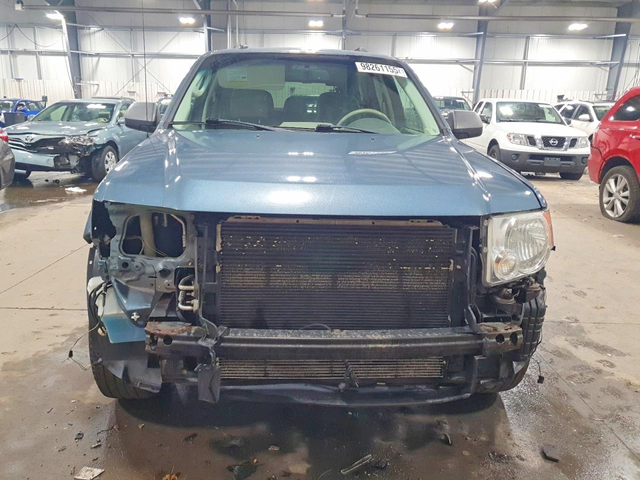 2011 FORD ESCAPE XLT photo 5