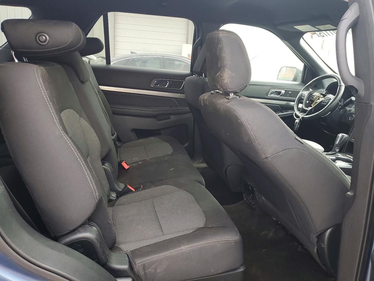 2018 FORD EXPLORER XLT photo 11