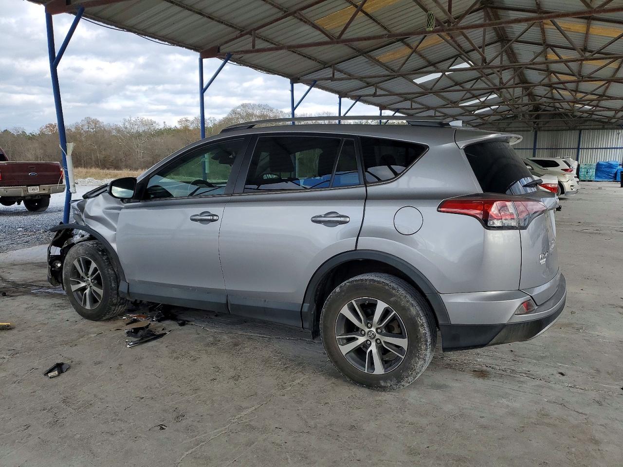 2018 TOYOTA RAV4 ADVENTURE photo 2