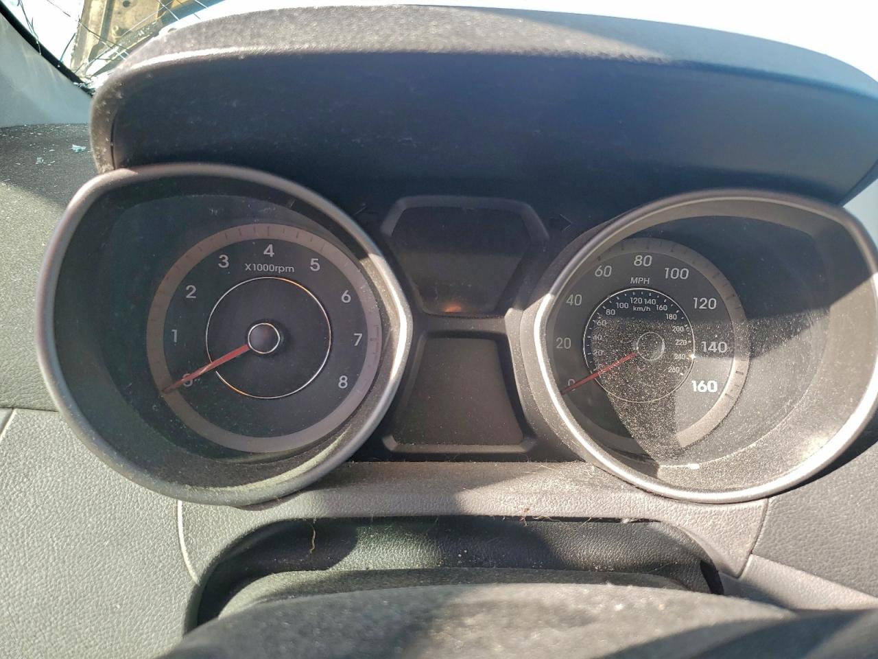 2015 HYUNDAI ELANTRA SE photo 9