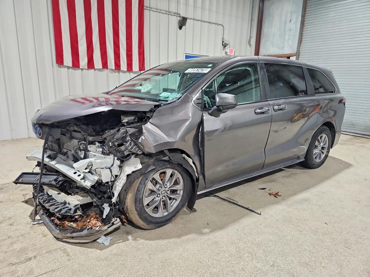 2022 TOYOTA SIENNA