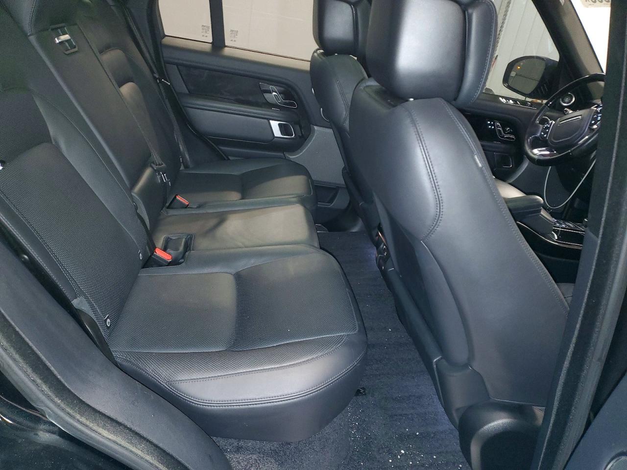2018 LAND ROVER RANGE ROVER HSE photo 11