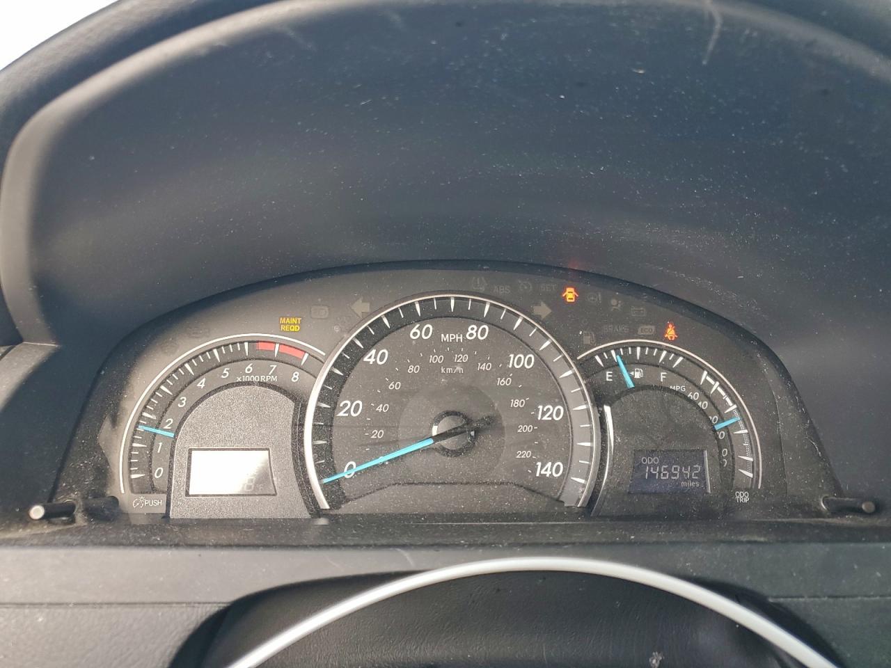 2013 TOYOTA CAMRY L photo 9