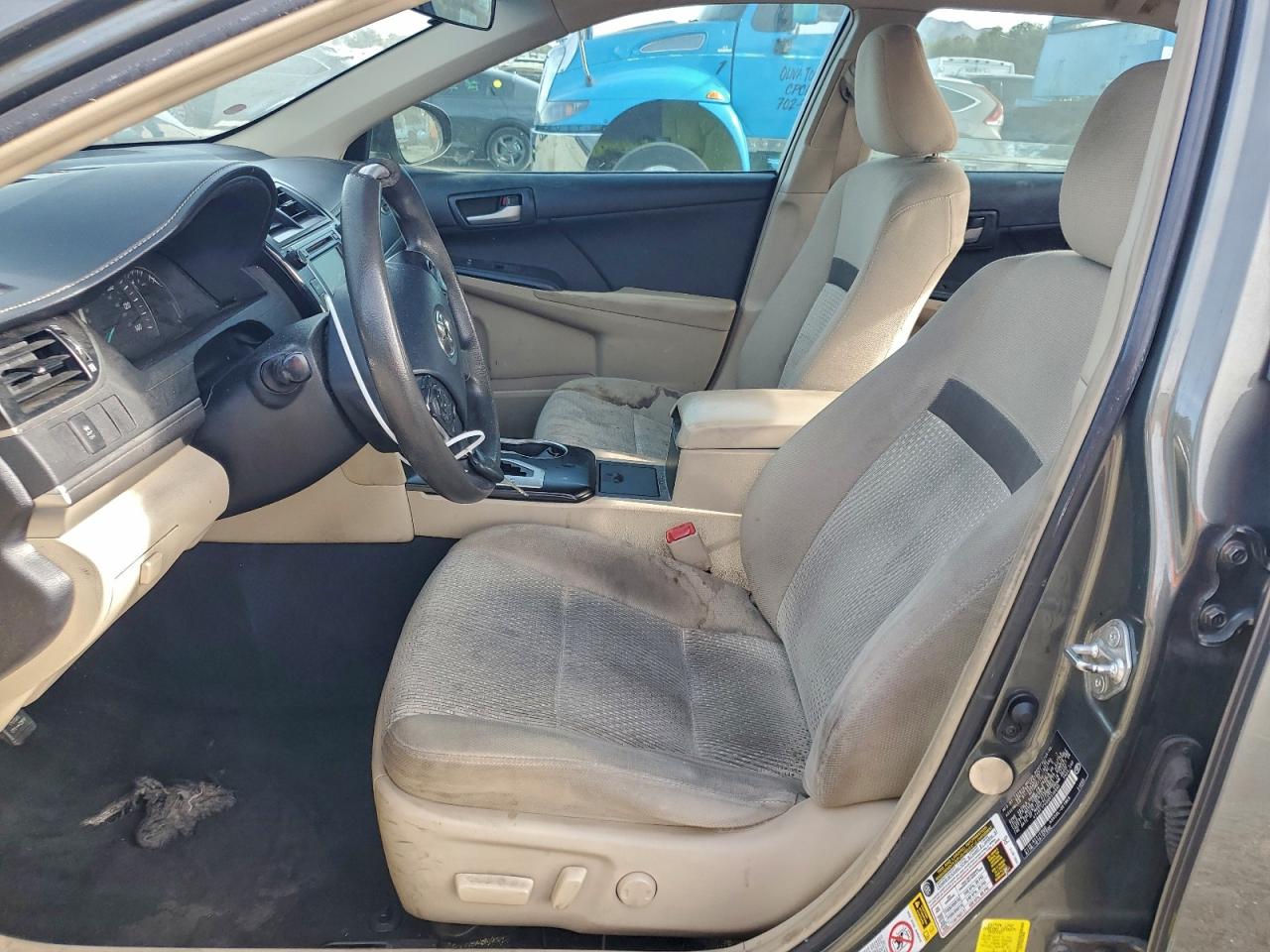 2013 TOYOTA CAMRY L photo 7
