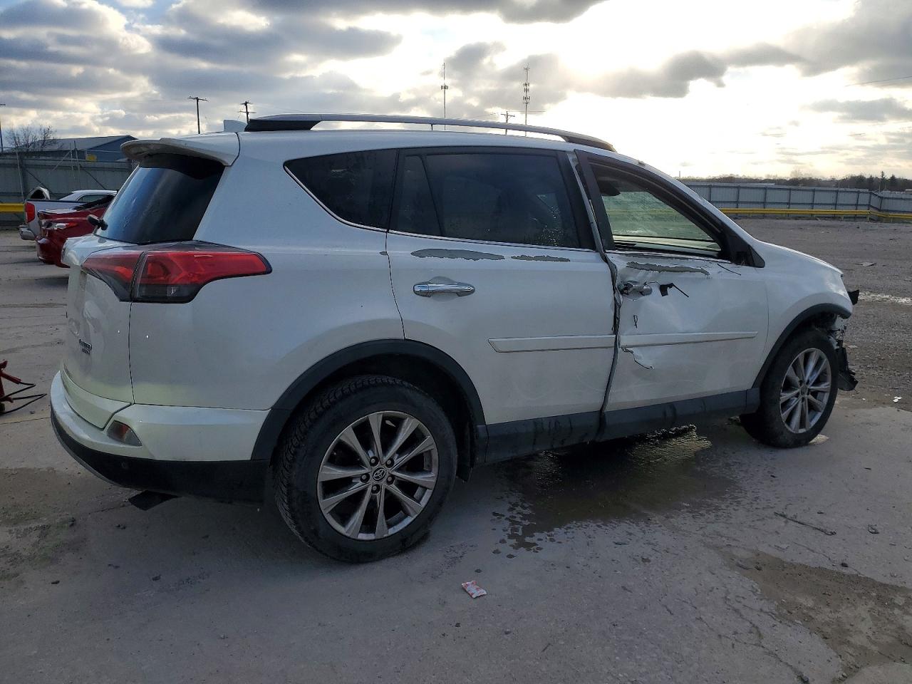 2017 TOYOTA RAV4 LIMITED photo 3