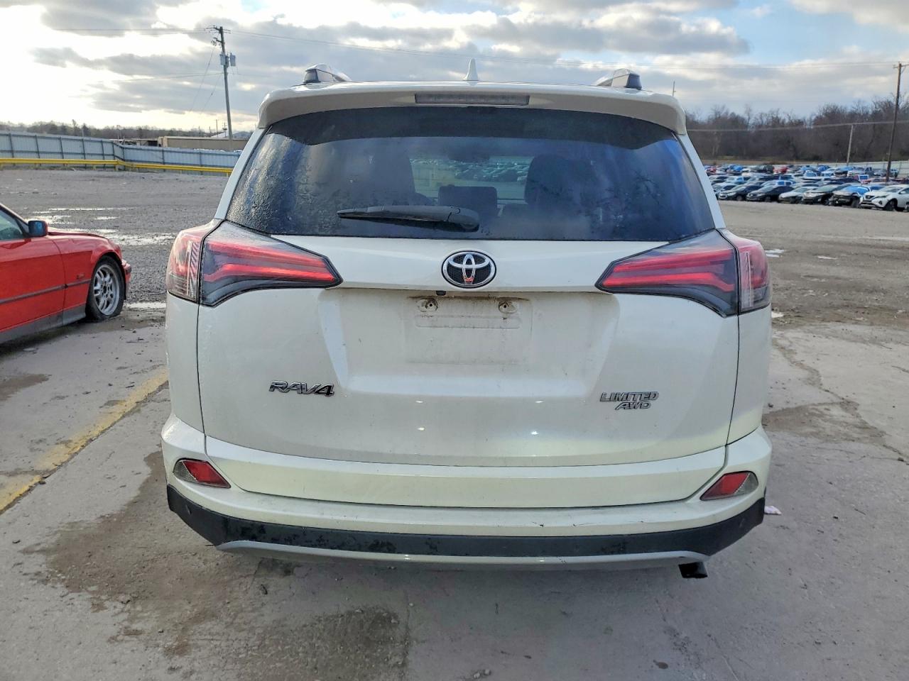 2017 TOYOTA RAV4 LIMITED photo 6