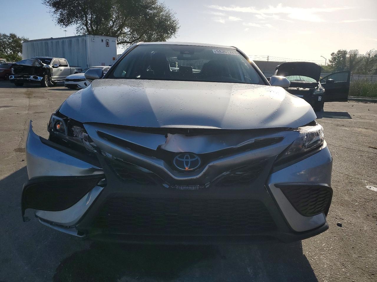2024 TOYOTA CAMRY SE NIGHT SHADE photo 5