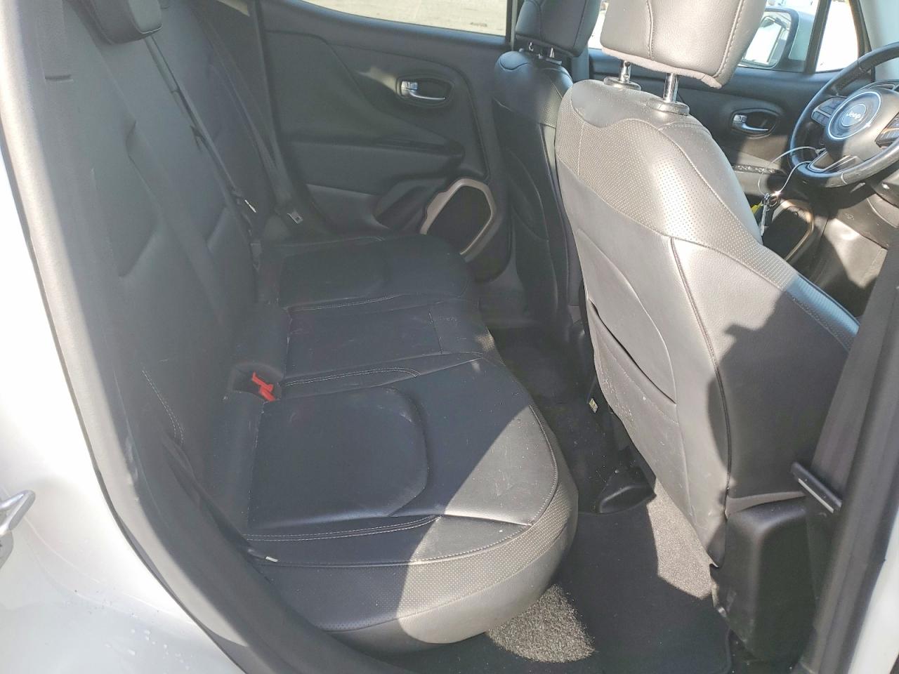 2015 JEEP RENEGADE photo 10