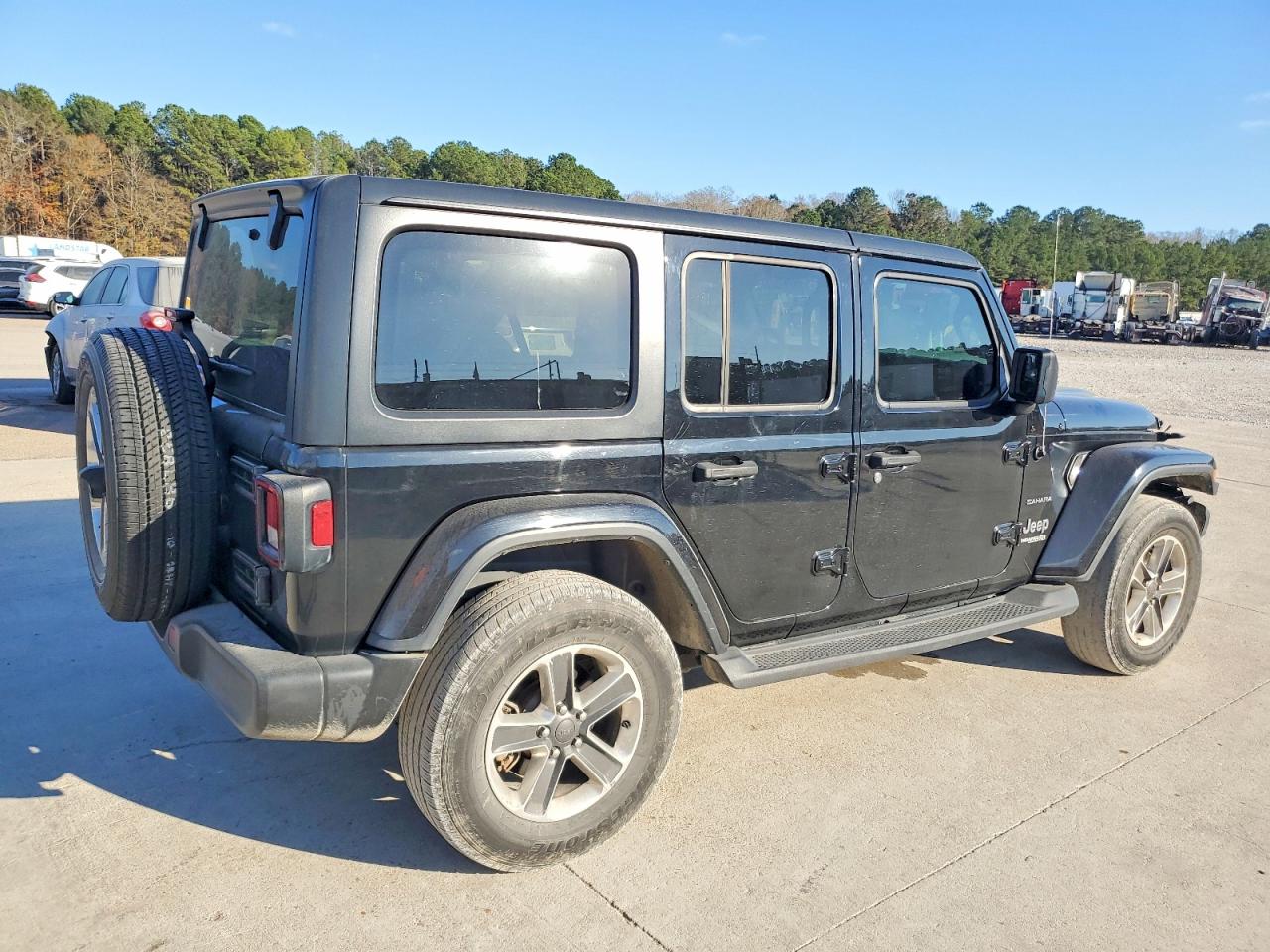 2019 JEEP WRANGLER UNLIMITED SAHARA photo 3