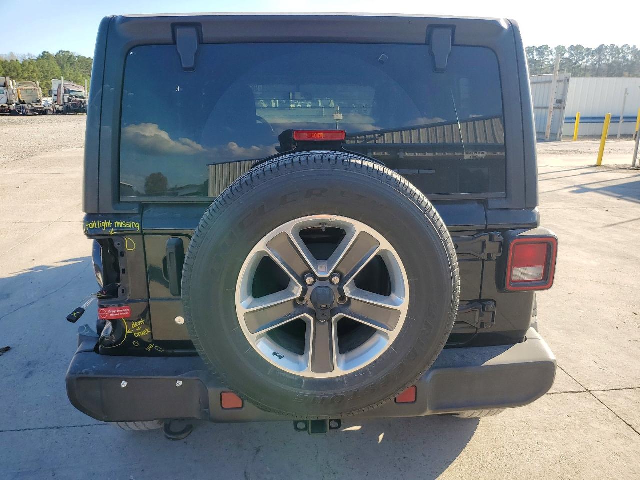 2019 JEEP WRANGLER UNLIMITED SAHARA photo 6