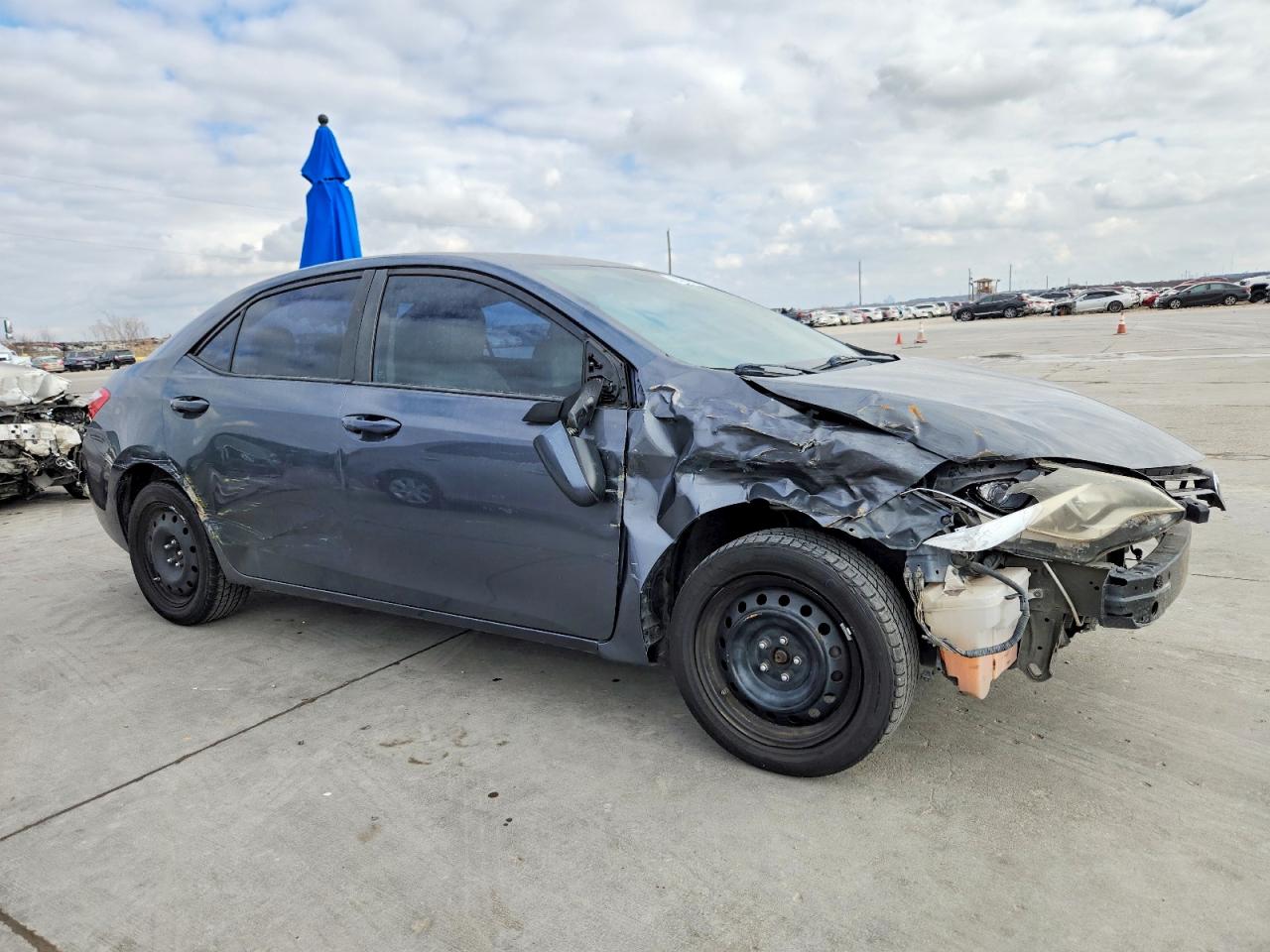 2014 TOYOTA COROLLA LE photo 4