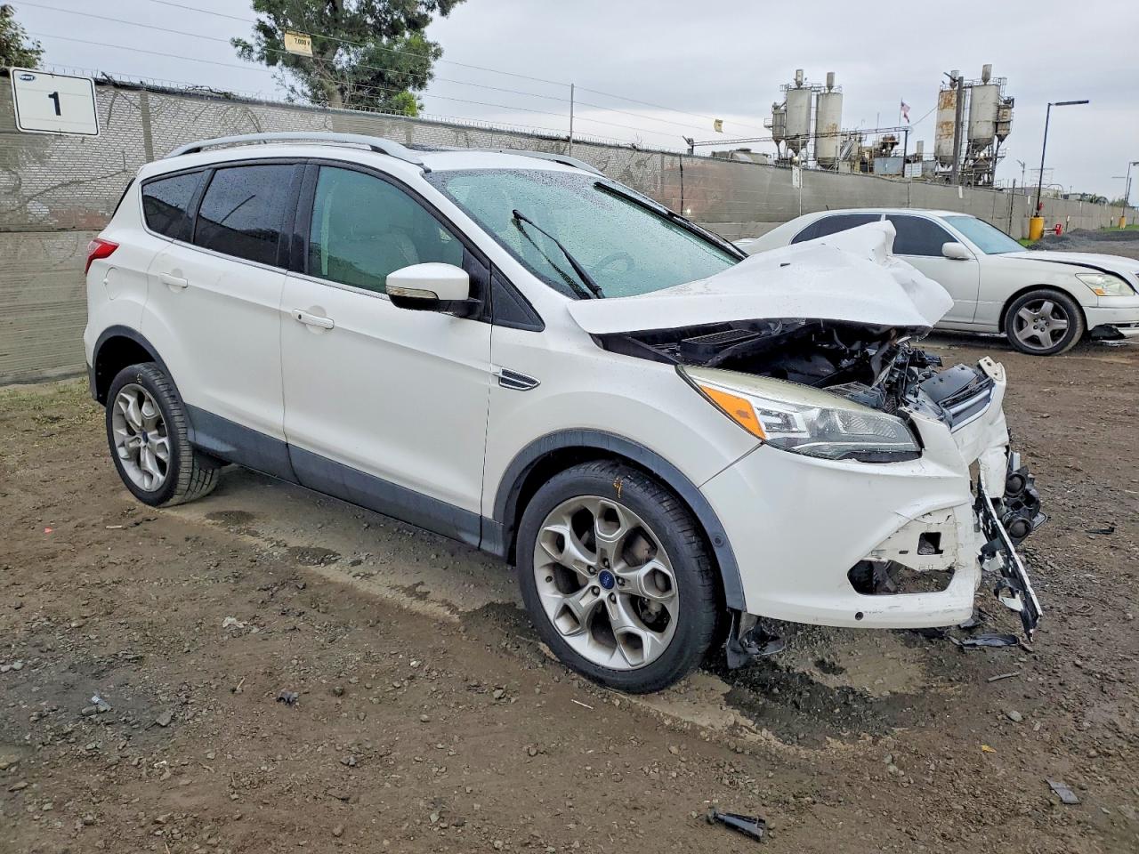 2015 FORD ESCAPE TITANIUM photo 4