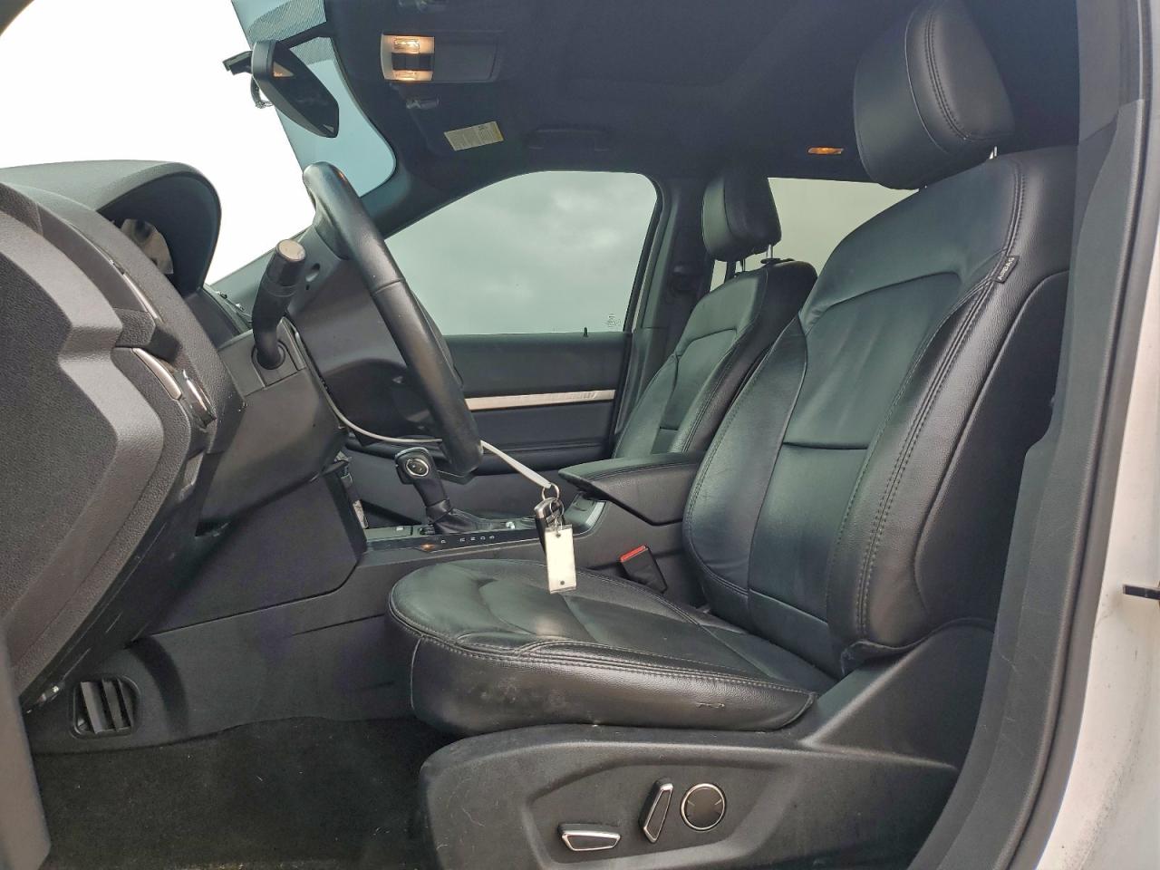 2018 FORD EXPLORER XLT photo 7