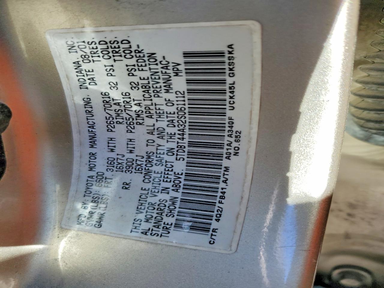 2002 TOYOTA SEQUOIA SR5 photo 14